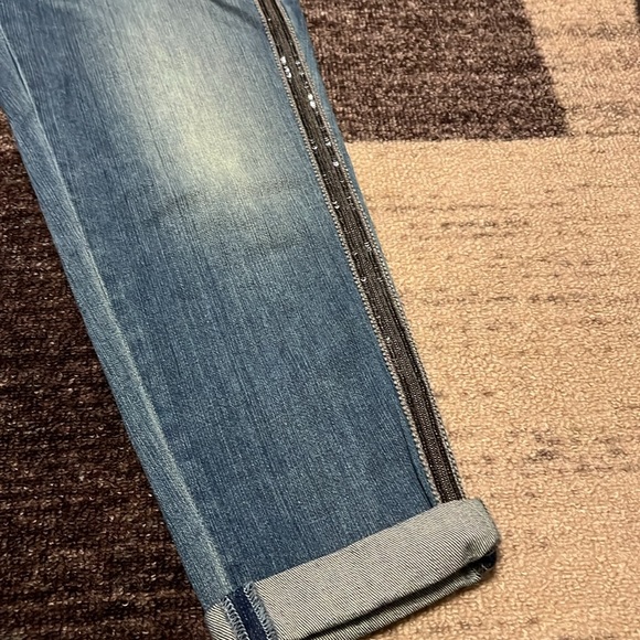 White House Black Market Girlfriend embellished crop jeans Size 6 - Picture 9 of 12